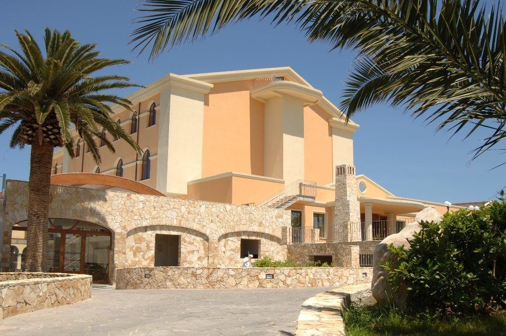 Hotel Libyssonis Порто-Торрес Екстер'єр фото
