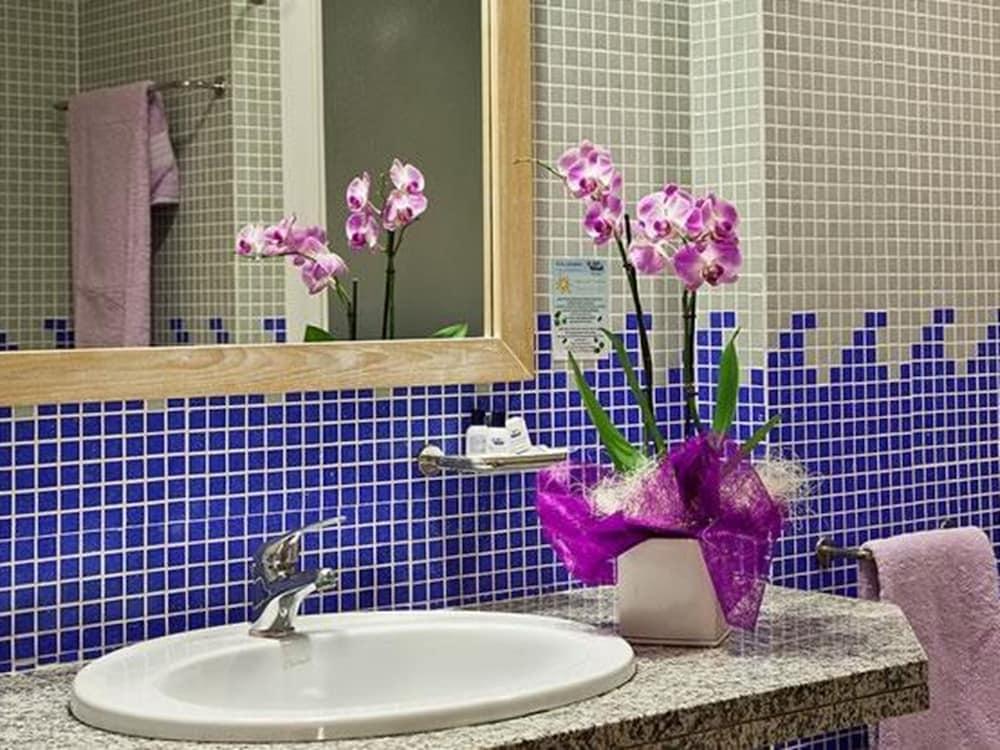Hotel Libyssonis Порто-Торрес Екстер'єр фото